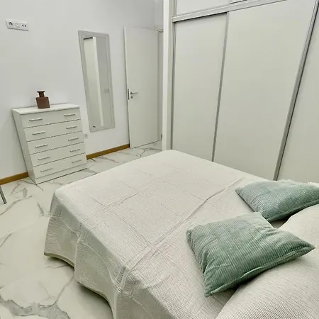 Апартаменти 2 Island Village With Wi Fi And Pool