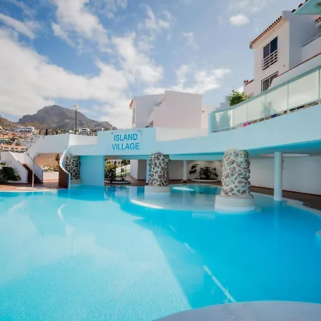 2 Island Village With Wi Fi And Pool