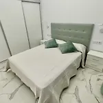 2 Island Village With Wi Fi And Pool